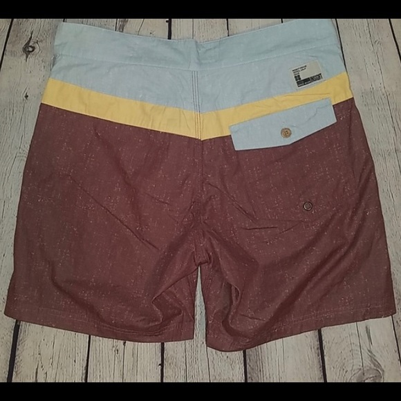 INSIGHT MENS 32W BOARD SHORTS - Picture 3 of 4